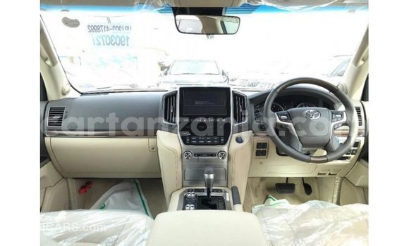 Nunua Imported Toyota Land Cruiser Nyeusi Gari ndani ya Import - Dubai nchini Arusha Nunua Imported Toyota Land Cruiser Nyeusi Gari ndani ya Import - Dubai nchini Arusha