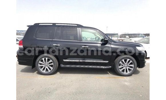 Nunua Imported Toyota Land Cruiser Nyeusi Gari ndani ya Import - Dubai nchini Arusha Nunua Imported Toyota Land Cruiser Nyeusi Gari ndani ya Import - Dubai nchini Arusha