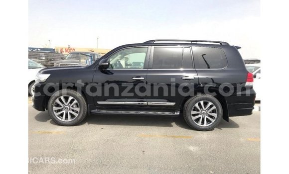 Nunua Imported Toyota Land Cruiser Nyeusi Gari ndani ya Import - Dubai nchini Arusha Nunua Imported Toyota Land Cruiser Nyeusi Gari ndani ya Import - Dubai nchini Arusha