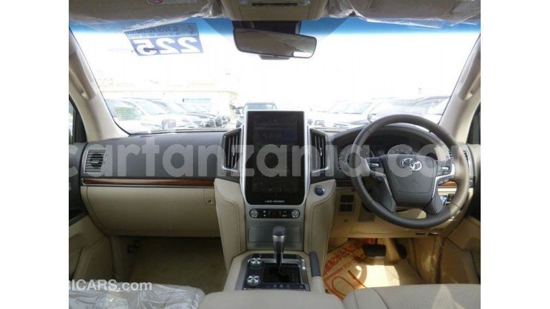 Big with watermark toyota land cruiser arusha import dubai 8381