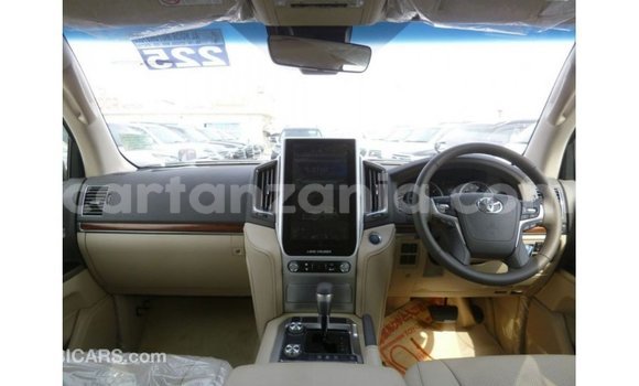 Nunua Imported Toyota Land Cruiser Nyingine Gari ndani ya Import - Dubai nchini Arusha Nunua Imported Toyota Land Cruiser Nyingine Gari ndani ya Import - Dubai nchini Arusha