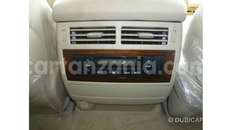 Big with watermark toyota land cruiser arusha import dubai 8381