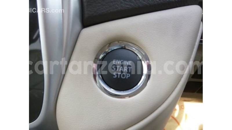 Big with watermark toyota land cruiser arusha import dubai 8381