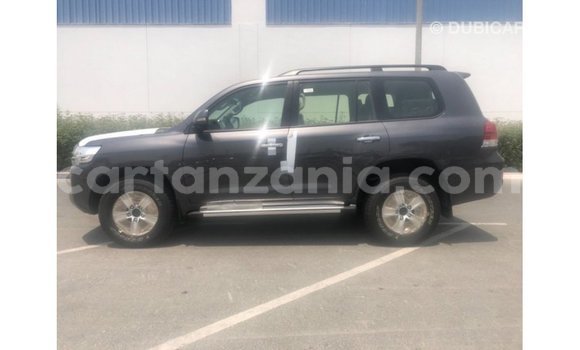 Buy Import Toyota Land Cruiser Other Car in Import - Dubai in Arusha Buy Import Toyota Land Cruiser Other Car in Import - Dubai in Arusha