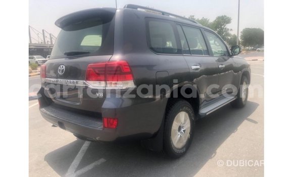 Buy Import Toyota Land Cruiser Other Car in Import - Dubai in Arusha Buy Import Toyota Land Cruiser Other Car in Import - Dubai in Arusha