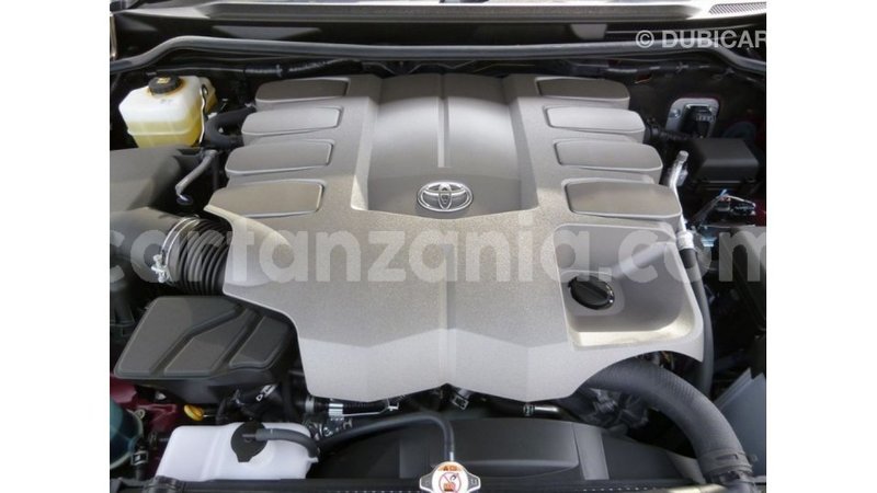 Big with watermark toyota land cruiser arusha import dubai 8383