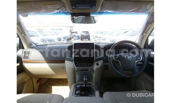 Nunua Imported Toyota Land Cruiser Nyeusi Gari ndani ya Import - Dubai nchini Arusha Nunua Imported Toyota Land Cruiser Nyeusi Gari ndani ya Import - Dubai nchini Arusha