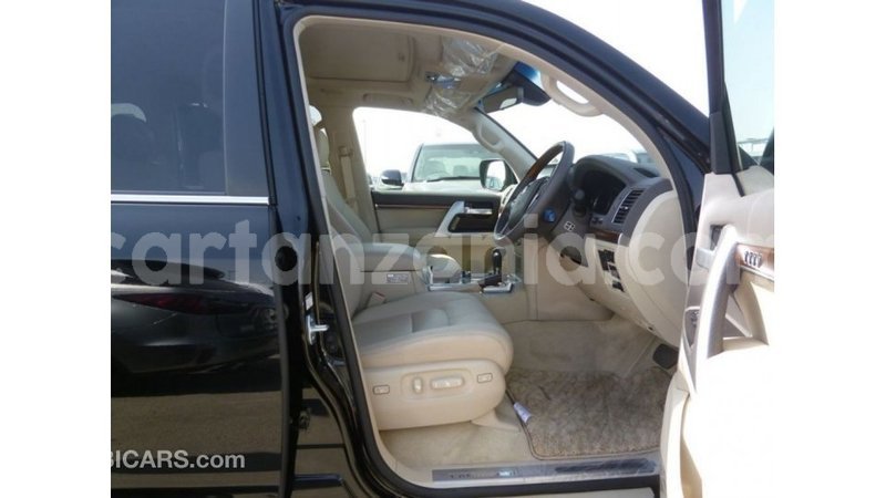 Big with watermark toyota land cruiser arusha import dubai 8385