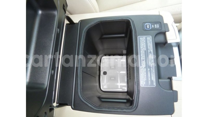 Big with watermark toyota land cruiser arusha import dubai 8385