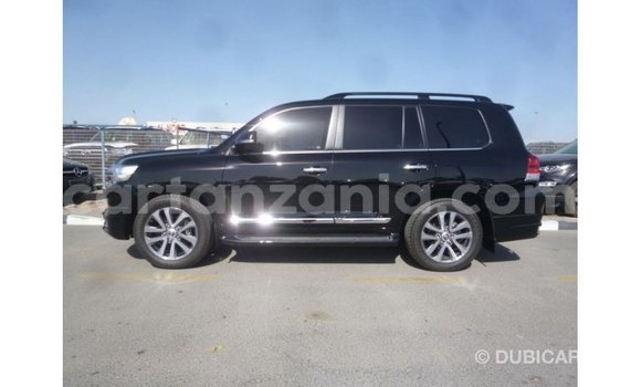 Nunua Imported Toyota Land Cruiser Nyeusi Gari ndani ya Import - Dubai nchini Arusha Nunua Imported Toyota Land Cruiser Nyeusi Gari ndani ya Import - Dubai nchini Arusha