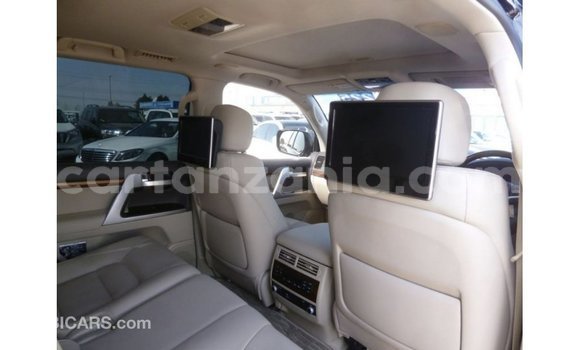Nunua Imported Toyota Land Cruiser Nyeusi Gari ndani ya Import - Dubai nchini Arusha Nunua Imported Toyota Land Cruiser Nyeusi Gari ndani ya Import - Dubai nchini Arusha