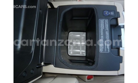 Nunua Imported Toyota Land Cruiser Nyeusi Gari ndani ya Import - Dubai nchini Arusha Nunua Imported Toyota Land Cruiser Nyeusi Gari ndani ya Import - Dubai nchini Arusha