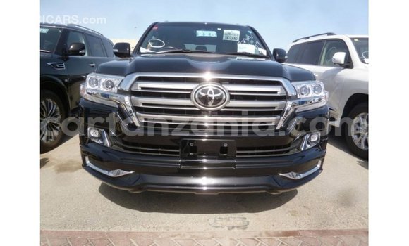 Nunua Imported Toyota Land Cruiser Nyeusi Gari ndani ya Import - Dubai nchini Arusha Nunua Imported Toyota Land Cruiser Nyeusi Gari ndani ya Import - Dubai nchini Arusha