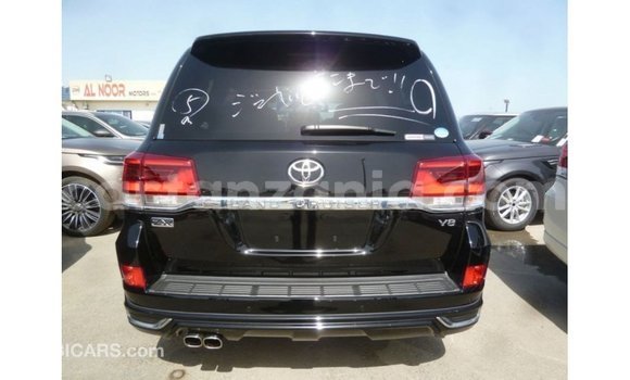 Nunua Imported Toyota Land Cruiser Nyeusi Gari ndani ya Import - Dubai nchini Arusha Nunua Imported Toyota Land Cruiser Nyeusi Gari ndani ya Import - Dubai nchini Arusha