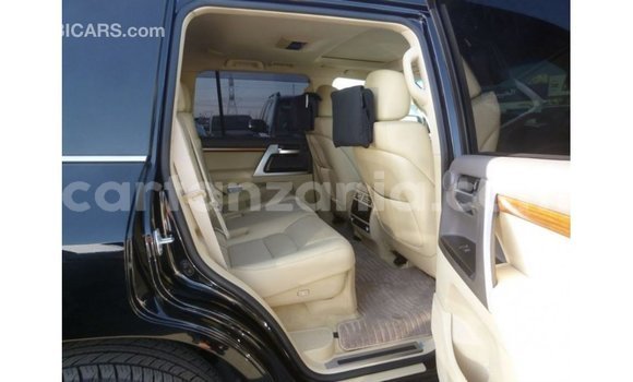 Nunua Imported Toyota Land Cruiser Nyeusi Gari ndani ya Import - Dubai nchini Arusha Nunua Imported Toyota Land Cruiser Nyeusi Gari ndani ya Import - Dubai nchini Arusha