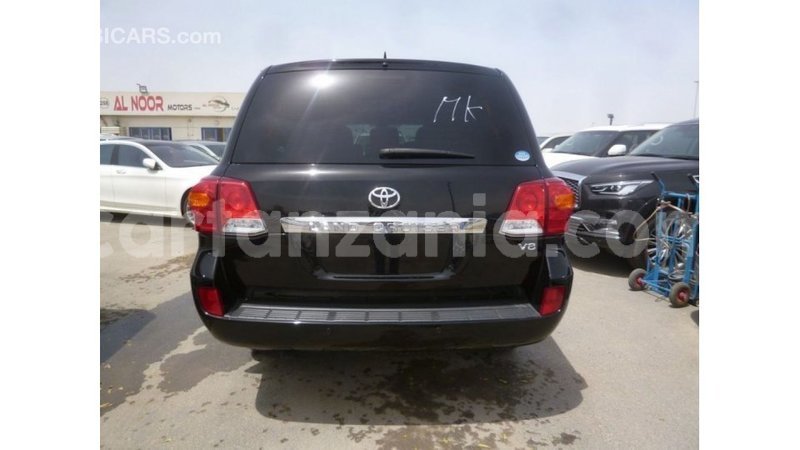 Big with watermark toyota land cruiser arusha import dubai 8393