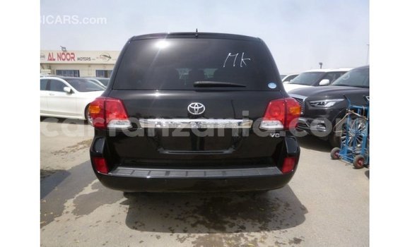 Nunua Imported Toyota Land Cruiser Nyeusi Gari ndani ya Import - Dubai nchini Arusha Nunua Imported Toyota Land Cruiser Nyeusi Gari ndani ya Import - Dubai nchini Arusha