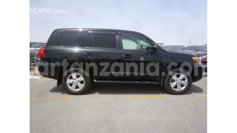 Big with watermark toyota land cruiser arusha import dubai 8393