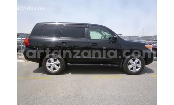 Nunua Imported Toyota Land Cruiser Nyeusi Gari ndani ya Import - Dubai nchini Arusha Nunua Imported Toyota Land Cruiser Nyeusi Gari ndani ya Import - Dubai nchini Arusha