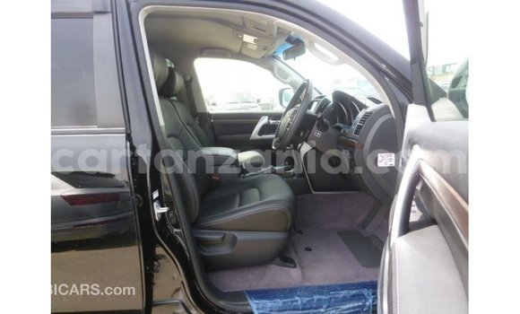 Nunua Imported Toyota Land Cruiser Nyeusi Gari ndani ya Import - Dubai nchini Arusha Nunua Imported Toyota Land Cruiser Nyeusi Gari ndani ya Import - Dubai nchini Arusha