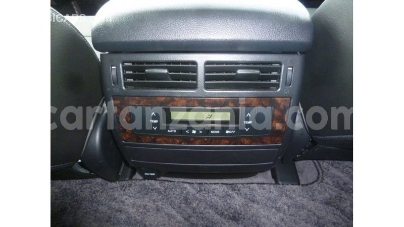 Big with watermark toyota land cruiser arusha import dubai 8393