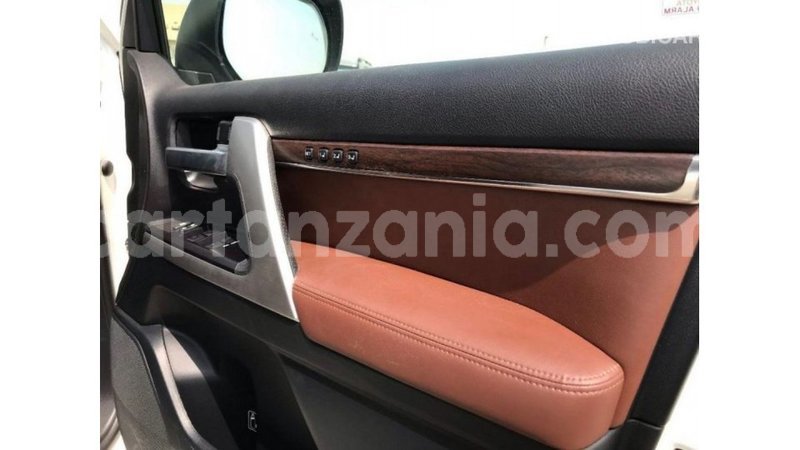 Big with watermark toyota land cruiser arusha import dubai 8394