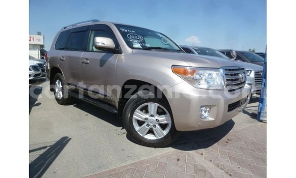 Nunua Imported Toyota Land Cruiser Nyingine Gari ndani ya Import - Dubai nchini Arusha Nunua Imported Toyota Land Cruiser Nyingine Gari ndani ya Import - Dubai nchini Arusha