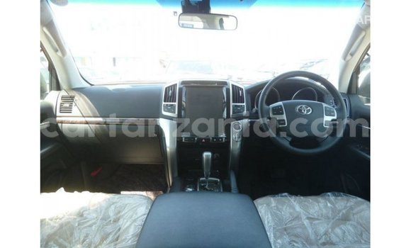 Nunua Imported Toyota Land Cruiser Nyingine Gari ndani ya Import - Dubai nchini Arusha Nunua Imported Toyota Land Cruiser Nyingine Gari ndani ya Import - Dubai nchini Arusha