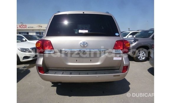 Nunua Imported Toyota Land Cruiser Nyingine Gari ndani ya Import - Dubai nchini Arusha Nunua Imported Toyota Land Cruiser Nyingine Gari ndani ya Import - Dubai nchini Arusha