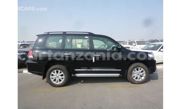 Buy Import Toyota Land Cruiser Black Car in Import - Dubai in Arusha Buy Import Toyota Land Cruiser Black Car in Import - Dubai in Arusha