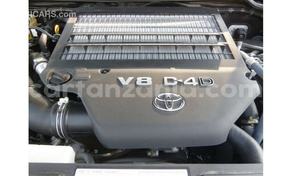 Buy Import Toyota Land Cruiser Black Car in Import - Dubai in Arusha Buy Import Toyota Land Cruiser Black Car in Import - Dubai in Arusha