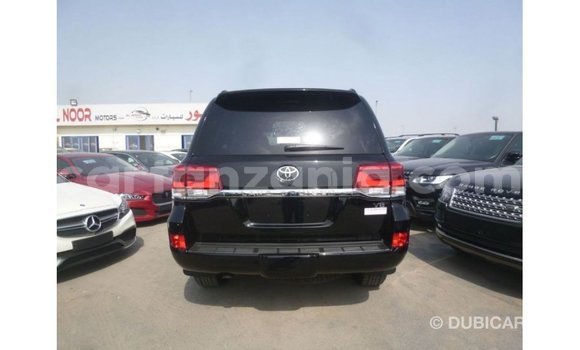 Nunua Imported Toyota Land Cruiser Nyeusi Gari ndani ya Import - Dubai nchini Arusha Nunua Imported Toyota Land Cruiser Nyeusi Gari ndani ya Import - Dubai nchini Arusha