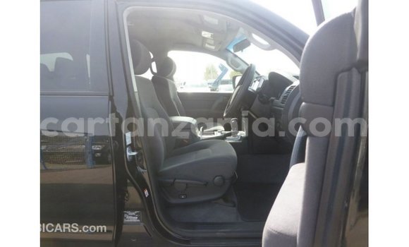 Nunua Imported Toyota Land Cruiser Nyeusi Gari ndani ya Import - Dubai nchini Arusha Nunua Imported Toyota Land Cruiser Nyeusi Gari ndani ya Import - Dubai nchini Arusha