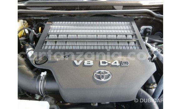 Buy Import Toyota Land Cruiser Black Car in Import - Dubai in Arusha Buy Import Toyota Land Cruiser Black Car in Import - Dubai in Arusha