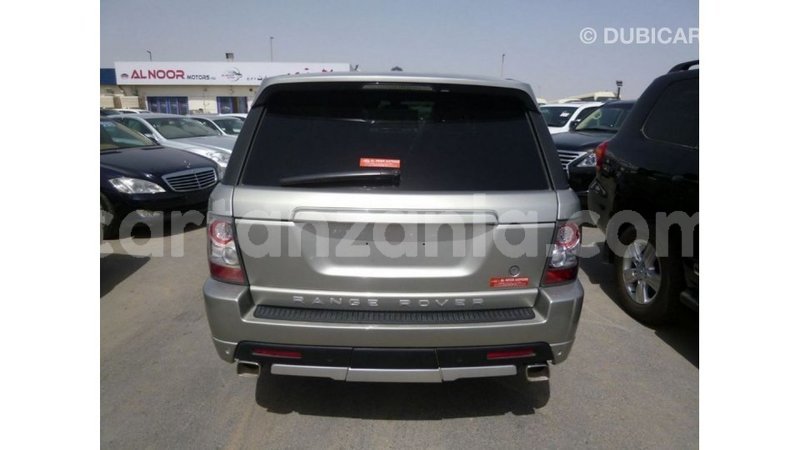 Big with watermark land rover range rover arusha import dubai 8399