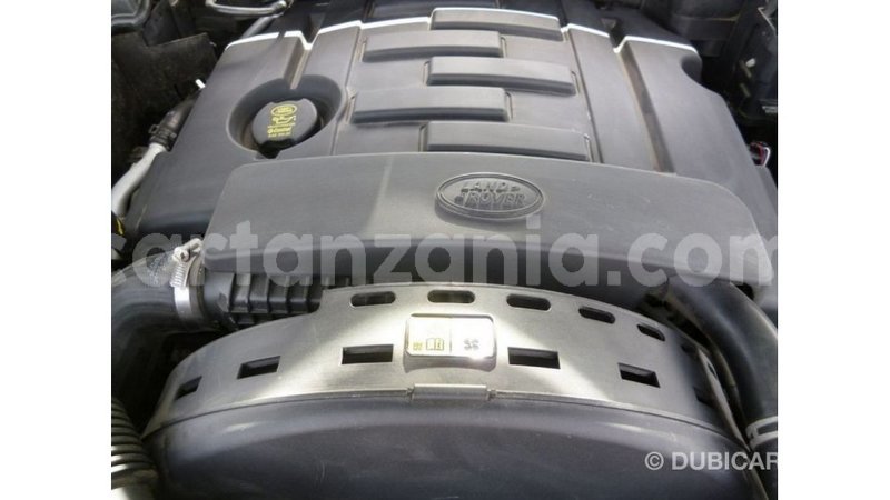 Big with watermark land rover range rover arusha import dubai 8399