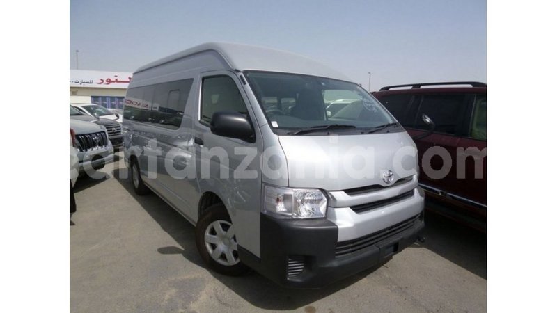 Big with watermark toyota hiace arusha import dubai 8400