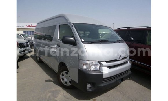 Buy Import Toyota Hiace Other Car in Import - Dubai in Arusha Buy Import Toyota Hiace Other Car in Import - Dubai in Arusha