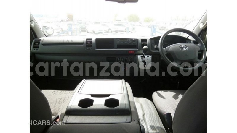 Big with watermark toyota hiace arusha import dubai 8400