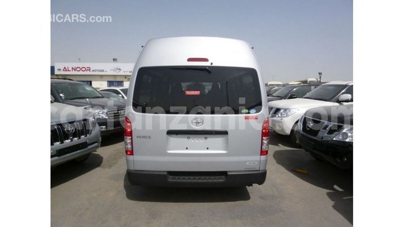 Big with watermark toyota hiace arusha import dubai 8400