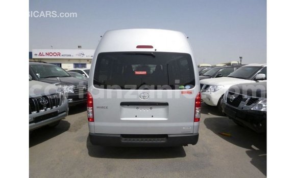 Buy Import Toyota Hiace Other Car in Import - Dubai in Arusha Buy Import Toyota Hiace Other Car in Import - Dubai in Arusha