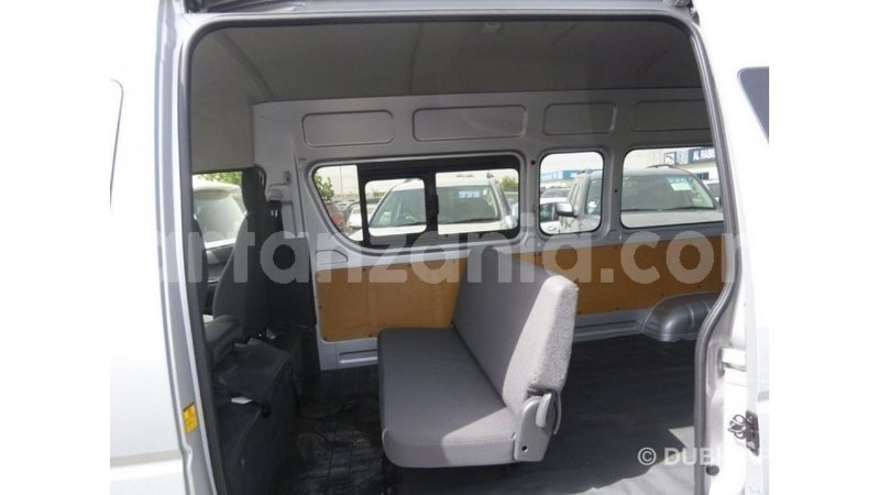 Big with watermark toyota hiace arusha import dubai 8400