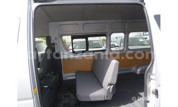 Buy Import Toyota Hiace Other Car in Import - Dubai in Arusha Buy Import Toyota Hiace Other Car in Import - Dubai in Arusha