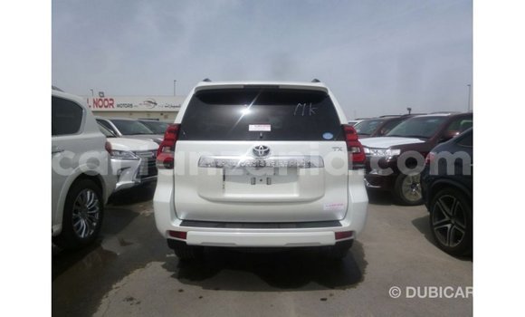 Nunua Imported Toyota Prado Nyeupe Gari ndani ya Import - Dubai nchini Arusha Nunua Imported Toyota Prado Nyeupe Gari ndani ya Import - Dubai nchini Arusha