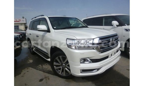 Buy Import Toyota Land Cruiser White Car in Import - Dubai in Arusha Buy Import Toyota Land Cruiser White Car in Import - Dubai in Arusha