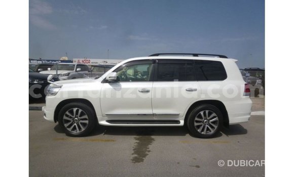 Buy Import Toyota Land Cruiser White Car in Import - Dubai in Arusha Buy Import Toyota Land Cruiser White Car in Import - Dubai in Arusha