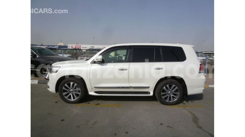 Big with watermark toyota land cruiser arusha import dubai 8405