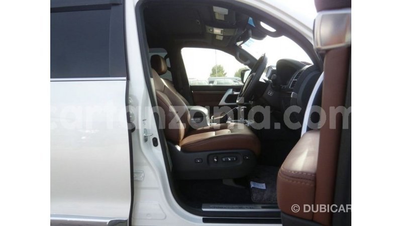 Big with watermark toyota land cruiser arusha import dubai 8405