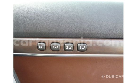 Buy Import Toyota Land Cruiser White Car in Import - Dubai in Arusha Buy Import Toyota Land Cruiser White Car in Import - Dubai in Arusha