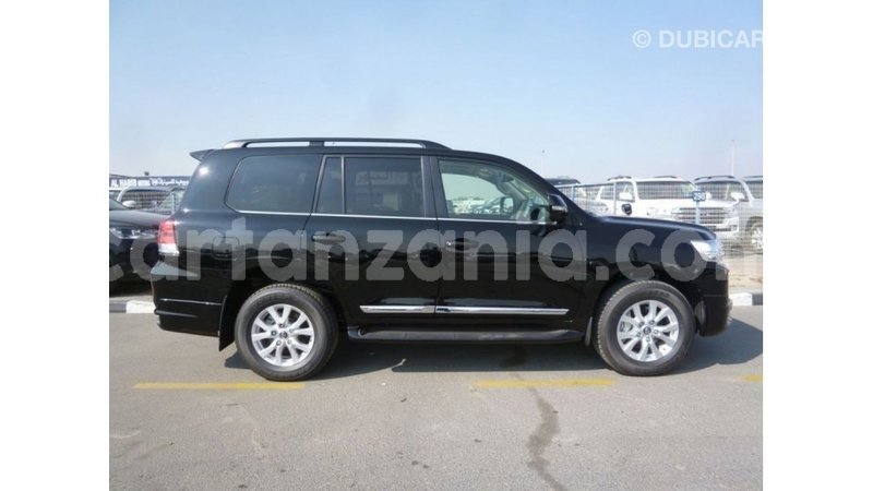 Big with watermark toyota land cruiser arusha import dubai 8406